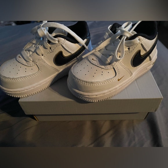 Toddler FORCE1 LV8✅✨ 7c - Picture 4 of 7